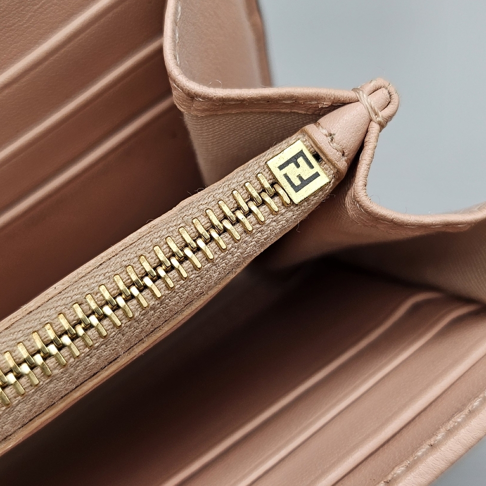 💛FENDI Zucca Baguette Wallet/Clutch💛 - Picture 16 of 17